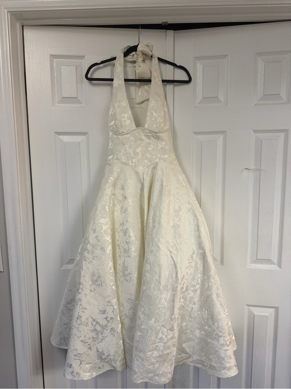 Halter-Neck Cream Jacquard Fit-and-Flare Wedding Dress